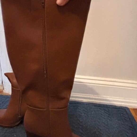 Unisa Wide Calf Brown Size 7 High Boot - Picture 6 of 8